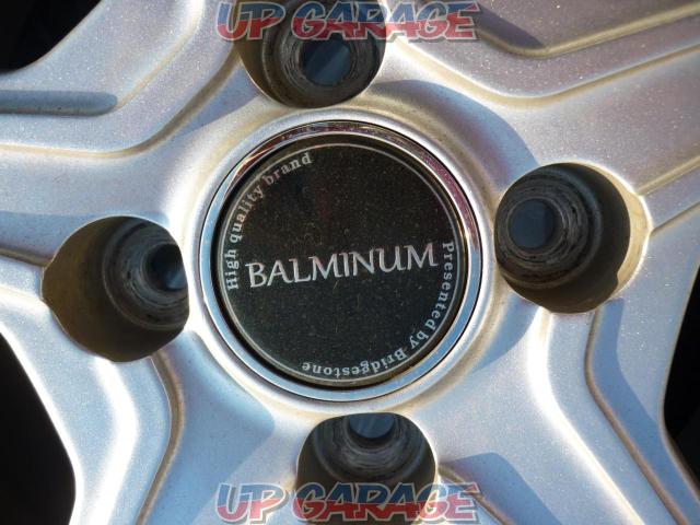 BRIDGESTONE (Bridgestone)
BALMINUM (Barumina)
VR5
(4HOLE)
+
DUNLOP (Dunlop)
WINTERMAXX
WM02-02