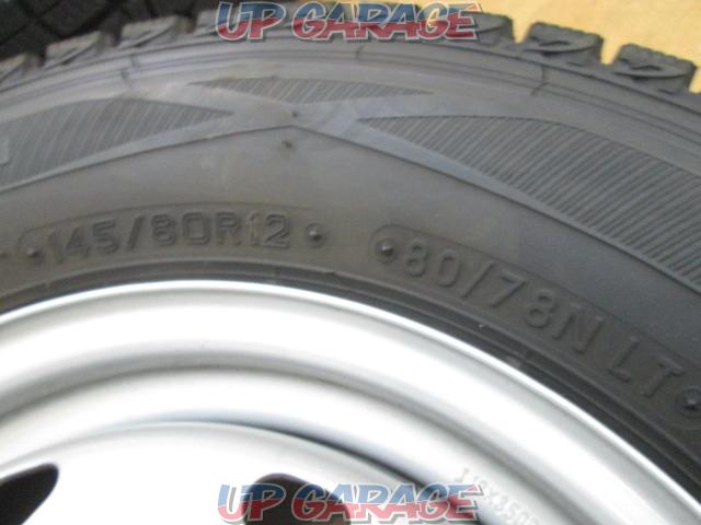 TOPY
12 inches steel wheels
+
DUNLOP (Dunlop)
WINTER
MAXX
SV01-06