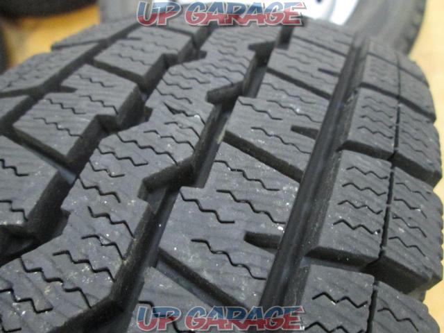 TOPY
12 inches steel wheels
+
DUNLOP (Dunlop)
WINTER
MAXX
SV01-09
