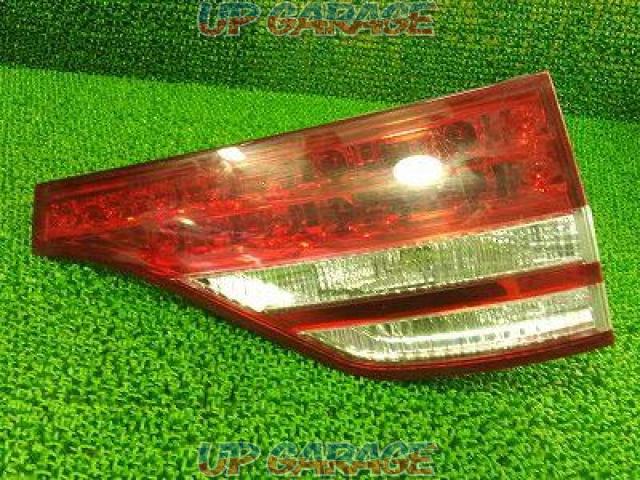 TOYOTA
Genuine LED tail lens red
5 split
Estima
Previous period
ACR50
Many flaws-07