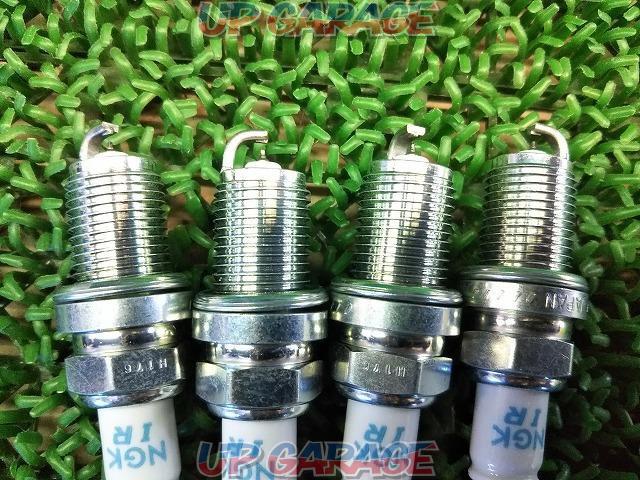 SUZUKI
Spark plug (iridium)
09482-00549(IFR5J11)
Unused
4 pieces set
BKR5
Equivalent to VK16-04