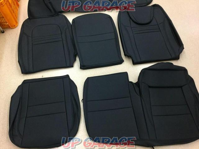 Unknown Manufacturer
Punching Leather
Seat Cover
black
200 series Hiace
DX
Narrow
1-4 type-02