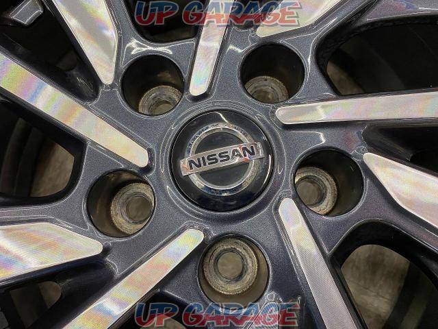 Nissan original (NISSAN)
Serena
C27
Highway Star
e-POWER
Late version
Genuine
+
FALKEN (Falken)
ZIEX
ZE914F
195 / 60R16
 Tires are unused!-09