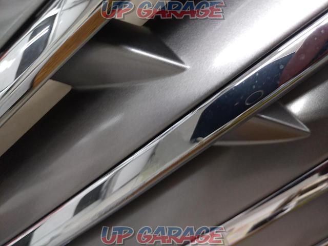 Toyota genuine Alphard (ANH20)
Genuine
Front grille-05