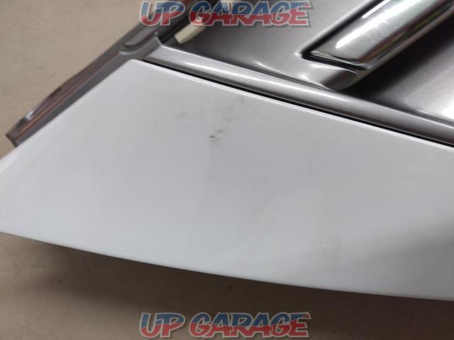 Toyota genuine Alphard (ANH20)
Genuine
Front grille-07