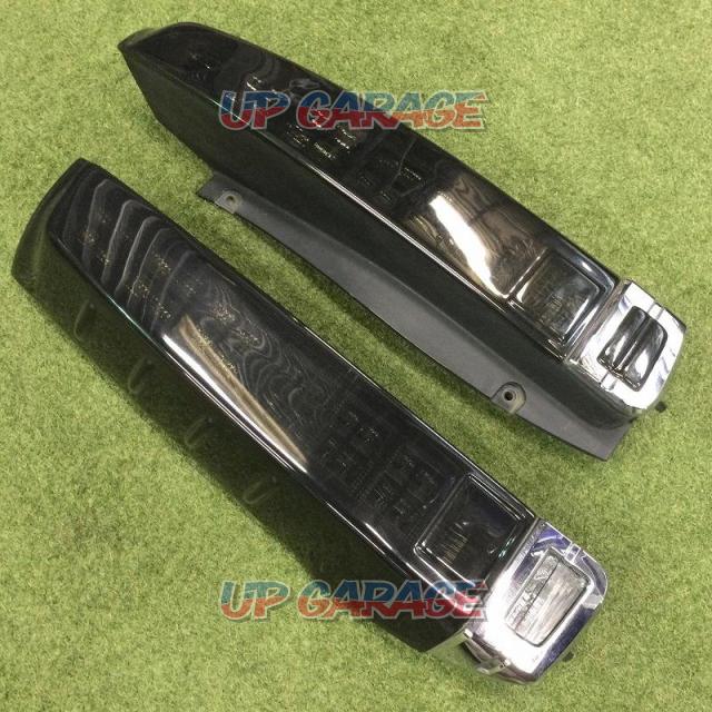 Toyota genuine 80 Voxy
Tail lens left right set
Processed goods-02