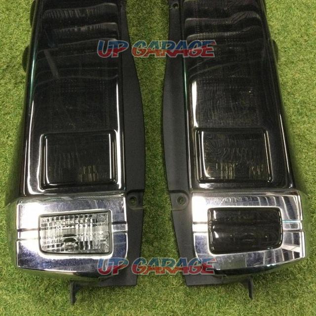 Toyota genuine 80 Voxy
Tail lens left right set
Processed goods-04