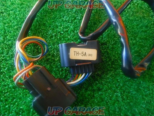 Pivot
Car make another special harness (for accelerator)
3drive · SERIES
THROTTLE
CONTROLLER-03