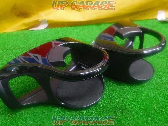Left and right set YAC
SY-P6
Dedicated beverage holder by car type-05