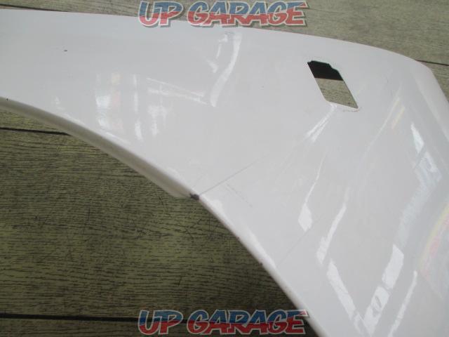 HONDA
Civic type R / FD2
Genuine front fender
Driver's seat only-03