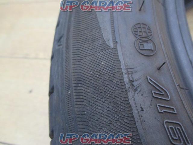  1 this only 
DUNLOP
LEMANS
V (manufactured in 2022)-08