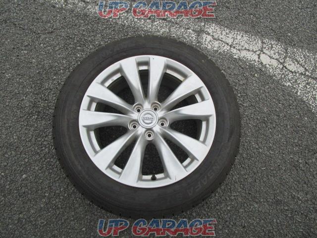 Nissan genuine
Nissan
Y51 Fuga
Genuine spoke wheels
※ tire that is reflected in the image is not attached-08