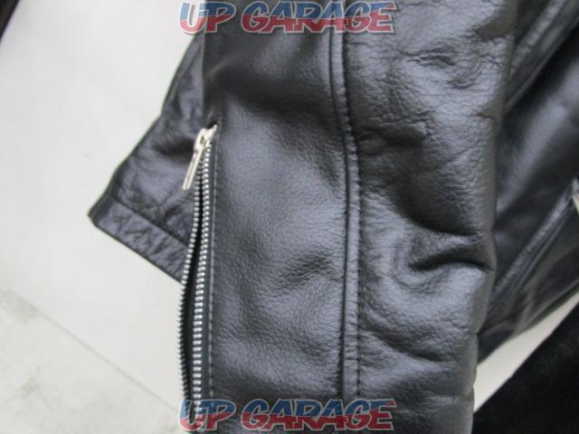 AWD
Leather's
MOTOR
CYCLE
GEAR
Leather jacket-04