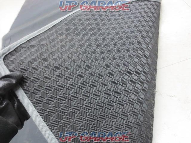 Nissan genuine
Luggage mat for X-Trail/NT30-07