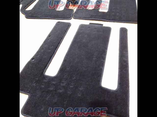 Nissan genuine
Serena C27 genuine floor mat-05