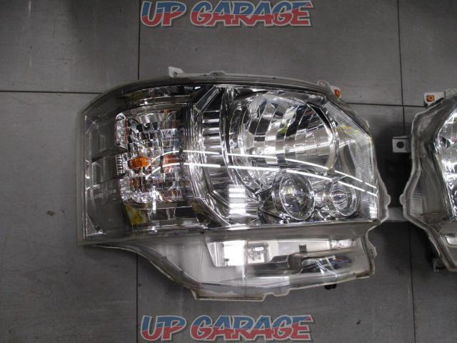 Toyota genuine Hiace/200 series LED headlight-03