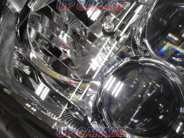 Toyota genuine Hiace/200 series LED headlight-04