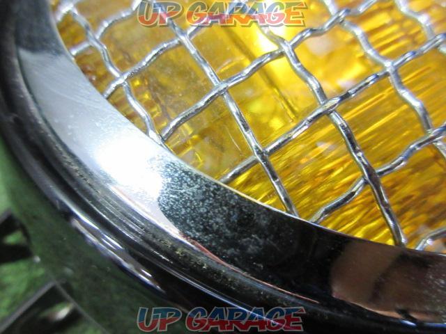 Manufacturer unknown sealed beam/yellow lens headlight-05