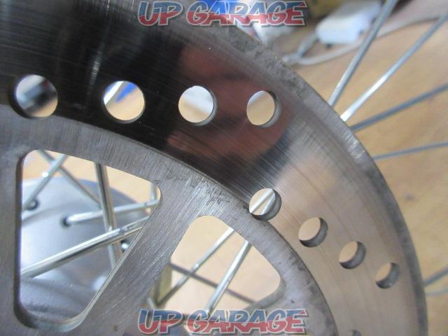 YAMAHADG17/Sero
Original wheel
+
BRIDGESTONETW-301&TW-302
Set before and after-10