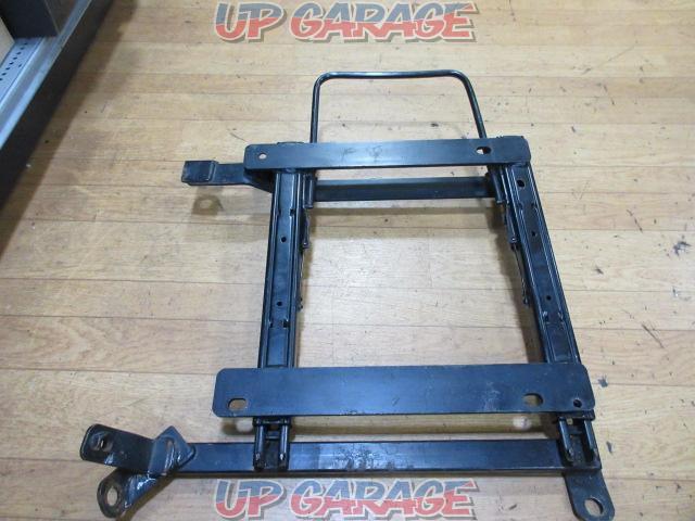 Manufacturer unknown S13/S14
Sylvia
Bottom stop seat rail-02