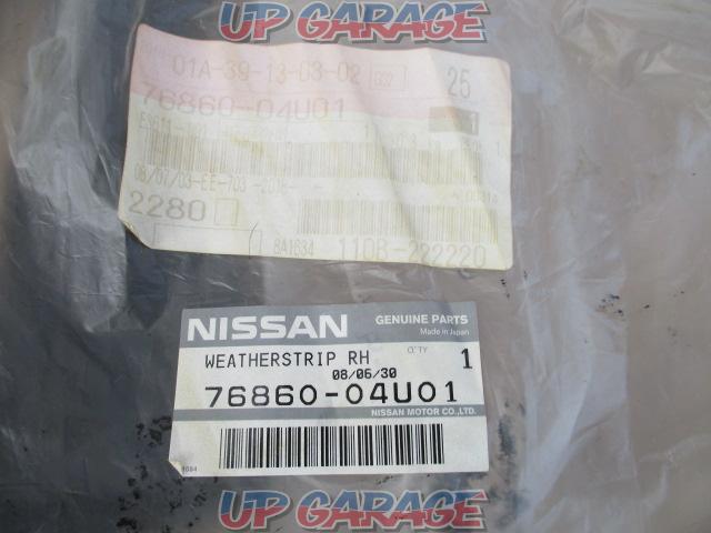 NISSAN
Weather Strip
Body side
Unused left and right set!!-08