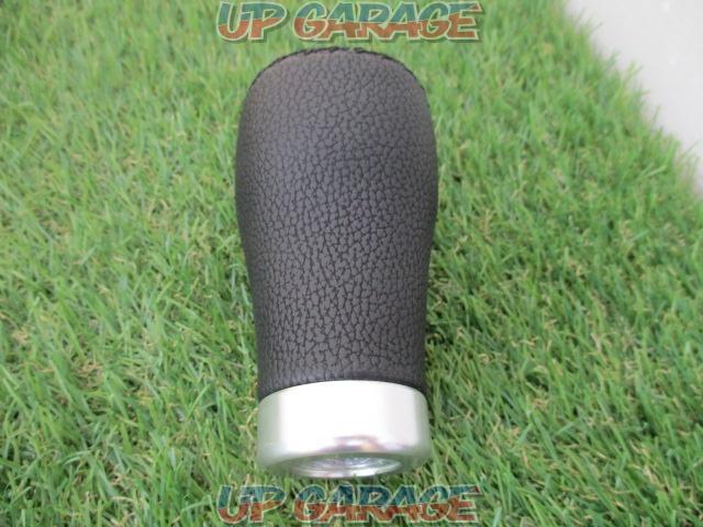 Unknown Manufacturer
Leather shift knob-02