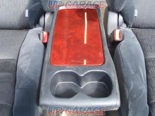 Toyota
Alphard
ANH20 / 25
Second seat
Right and left-05