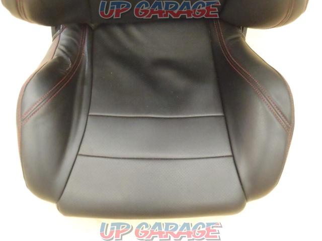 RECARO
SR3
+
Leather seat cover-03