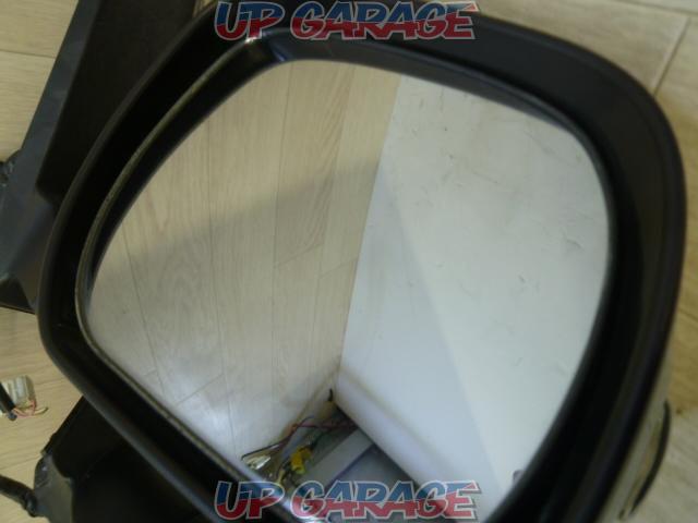 Toyota genuine genuine door mirror
Right and left
■Ractis
NCP100-02
