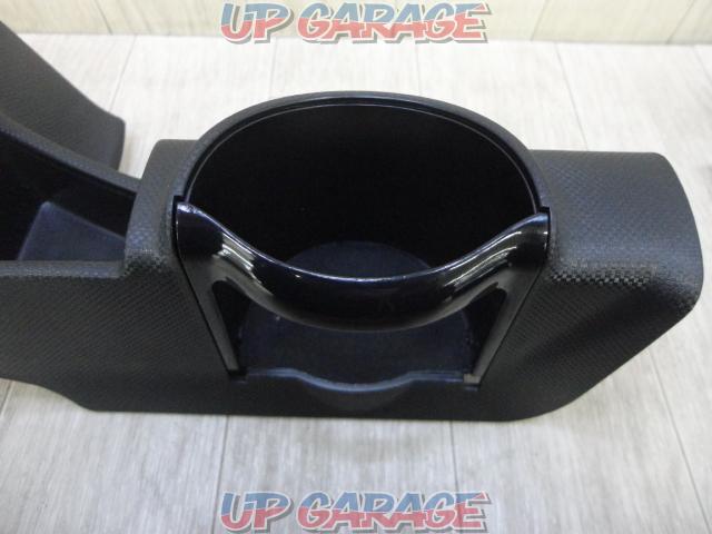 Other YAC
Center console drink holder
■Rise-04