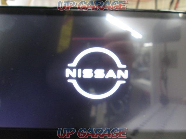 Nissan genuine
9 inch display audio
DA22J
(B8185-8998A)-04