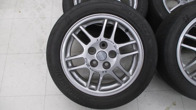 Mitsubishi genuine (MITSUBISHI)
Lancer Evolution IV genuine OZ wheels
+
BRIDGESTONE (Bridgestone)
POTENZA
RE004-02