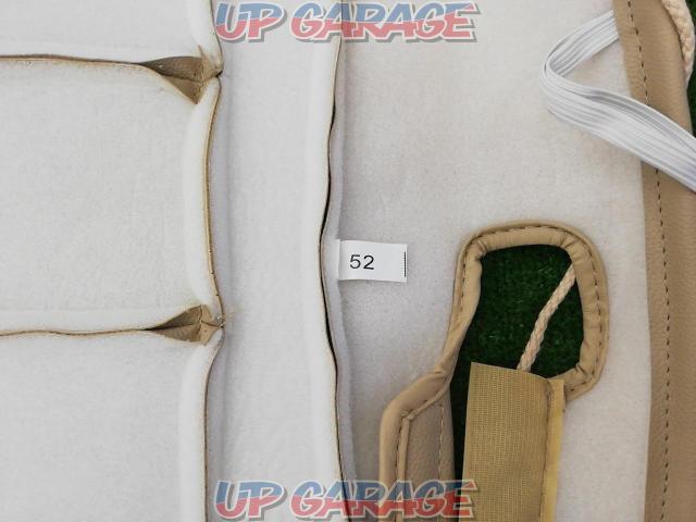 Land Cruiser 100
Seat Cover
Third row only-03
