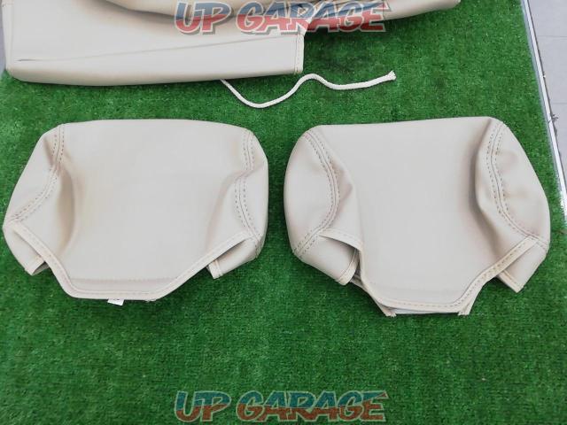 Land Cruiser 100
Seat Cover
Third row only-04
