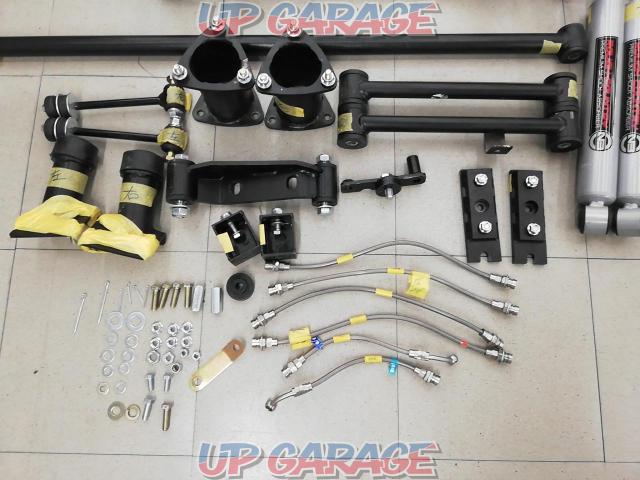 ROUGH
COUNTRY
6 inch lift up kit-06