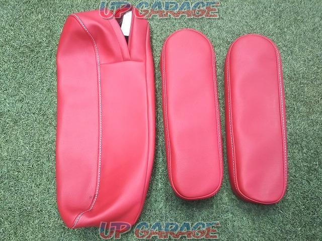 ELEVEN
Clazzio
Order sheet cover
Red / White piping
ET-2045-03