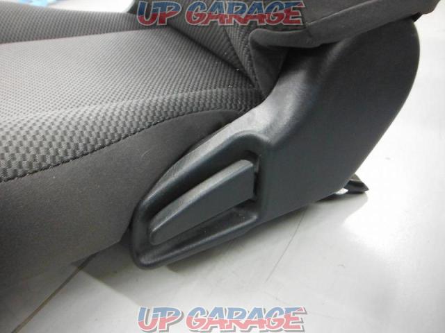 Toyota genuine
Hiace 200 series
7-inch
Wide driver seat + passenger seat-09