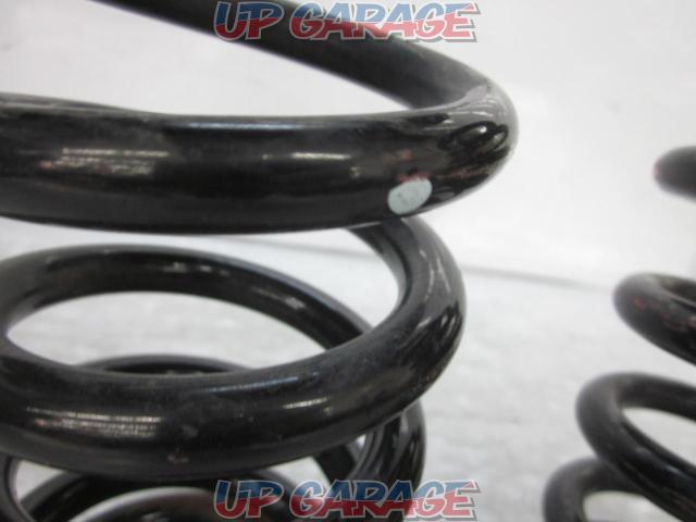 Maker unknown
Series-wound spring
ID: 65
Spring rate: 7kg
Free length: 200mm-04