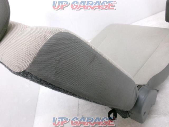 Nissan genuine
(NISSAN)
Clipper van genuine
Rear seat
Right and left
With rear seat base-05