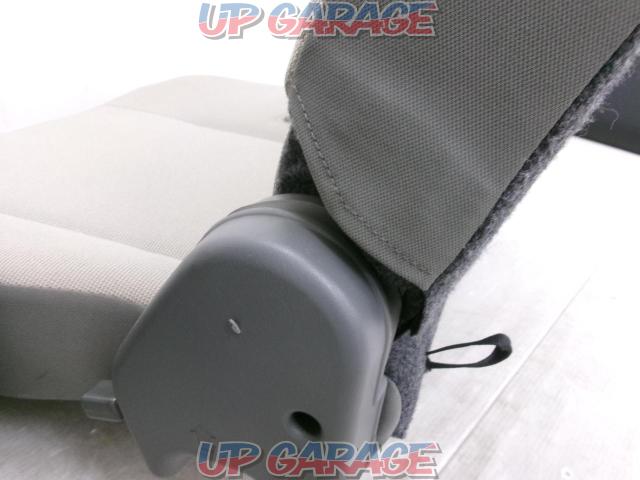 Nissan genuine
(NISSAN)
Clipper van genuine
Rear seat
Right and left
With rear seat base-07