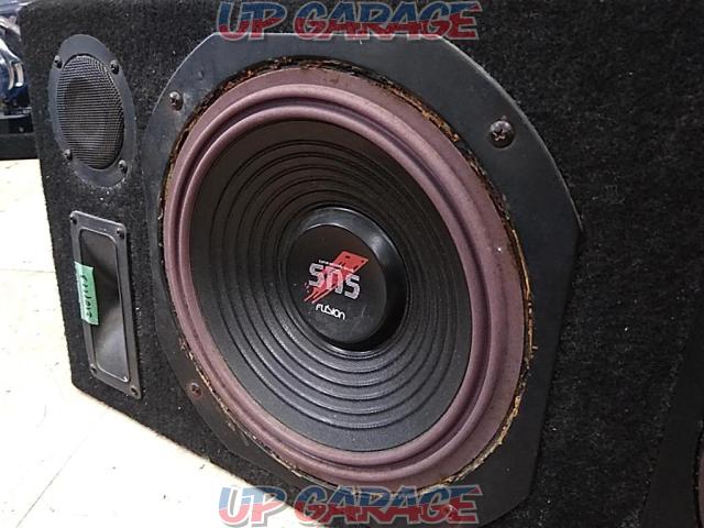 FusionSNS
10 inches × 2 shots
Subwoofer speaker with BOX-08