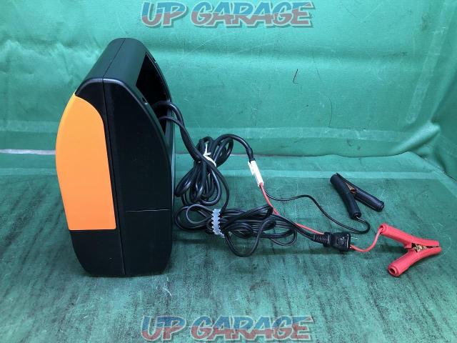 Harley-Davidson
[HD12-30]
AUTOMATIC
BATTERY
CHARGER
Original battery charger-05