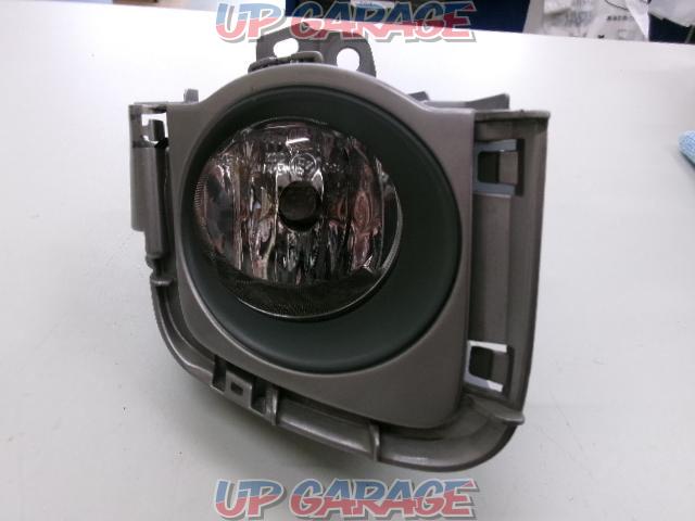 Toyota
ZVW30
30 series Prius
Previous period
Genuine fog lamp/cover
Right and left-03