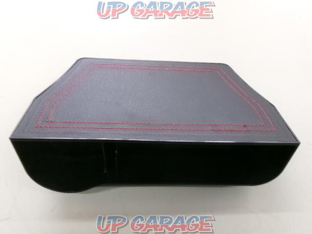 Unknown Manufacturer
General-purpose console BOX
Passenger side-02