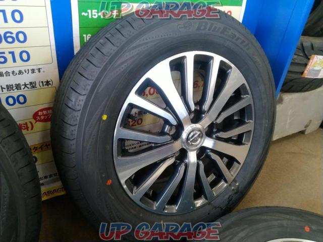 NISSAN
Serena / C26
Highway Star
Late version
Original wheel
+
YOKOHAMA
BluEarth
RV-02
Current Serena (C28) size with new domestic special price tires!-03