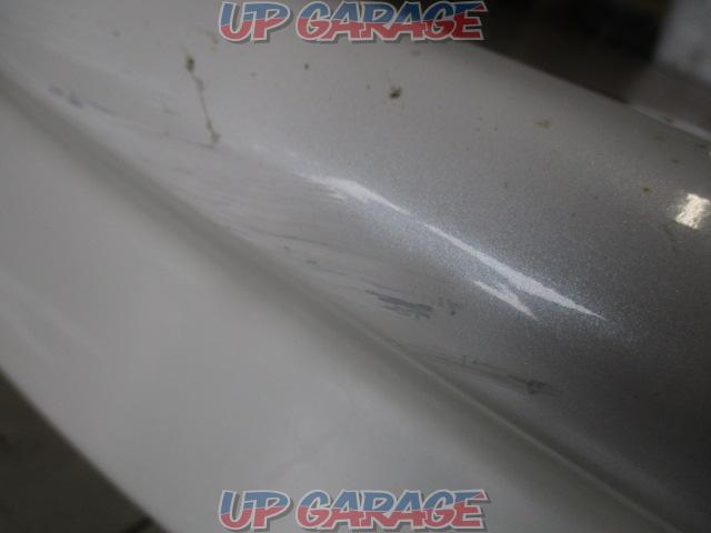 Toyota genuine OP60 series Harrier
Rear bumper spoiler
For the first half (X03144) *Cannot be shipped to private homes due to large size
Up to the nearby up garage-03