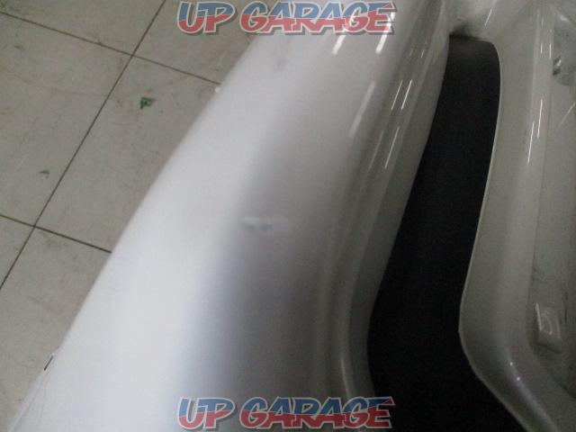 Toyota genuine OP60 series Harrier
Rear bumper spoiler
For the first half (X03144) *Cannot be shipped to private homes due to large size
Up to the nearby up garage-08