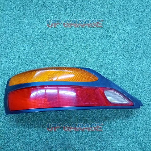 Nissan genuine tail lens (tail lamp) left and right set-04
