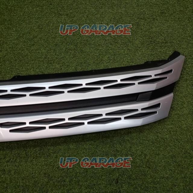 Mitsubishi genuine front grill
Body only-04