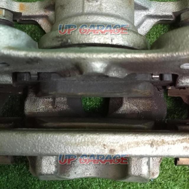 Toyota genuine rear brake caliper & brake pad set-02